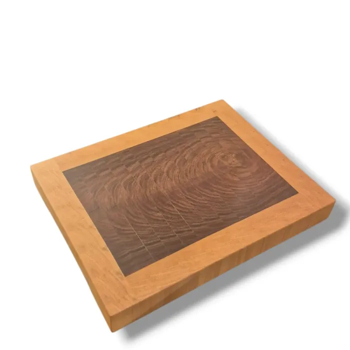 Tábua End Grain Marfim & Ipê-Roxo — Moldura Clássica (35 × 27,5 × 4 cm)