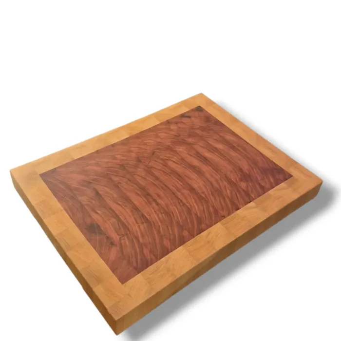 Tábua End Grain Marfim e Pau-Ferro – Moldura Clara com Centro Escuro (36,5×29×3,5 cm)