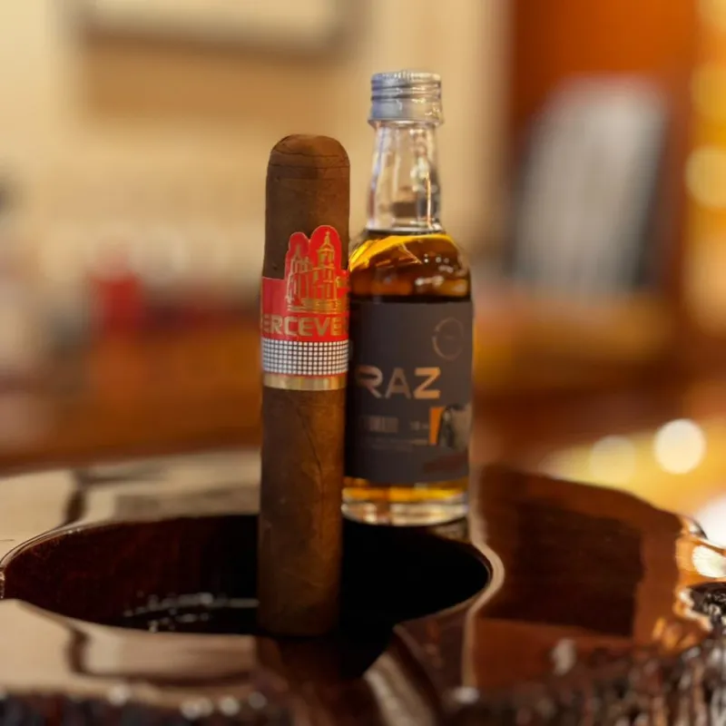 Rum Lamas Apraz Ouro + Charuto Perceverancia Premium Robusto